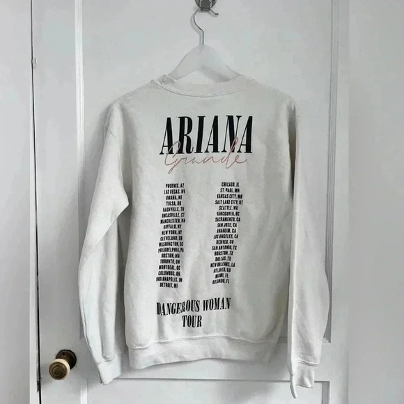 Ariana Grande Dangerous Women Tour Sweatshirt - Picture 3 of 3